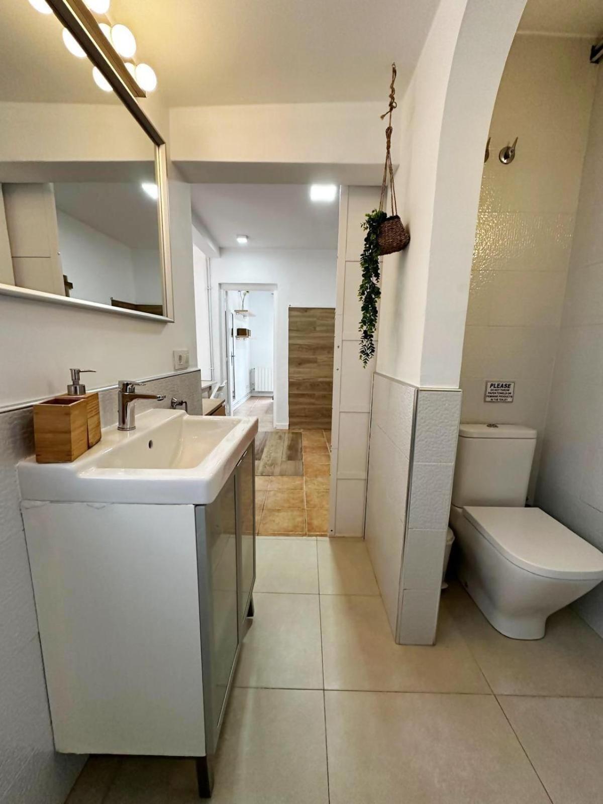 Casa Independientegardenviews2 Bedrooms Барселона Екстер'єр фото